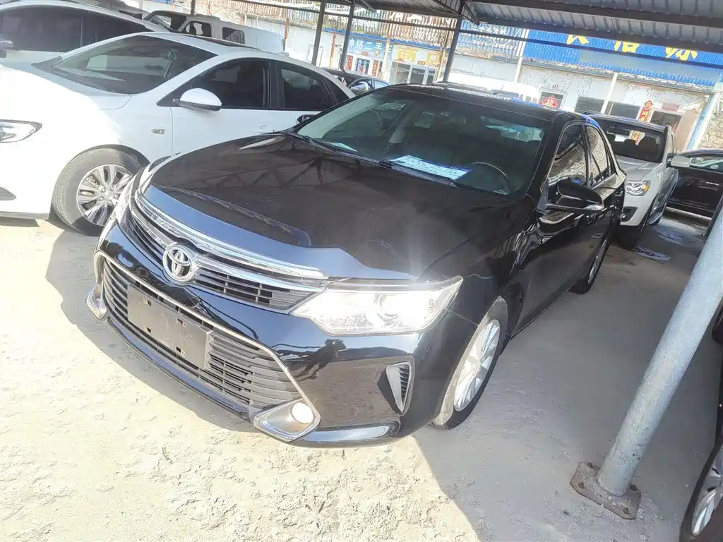 TOYOTA CAMRY 2015