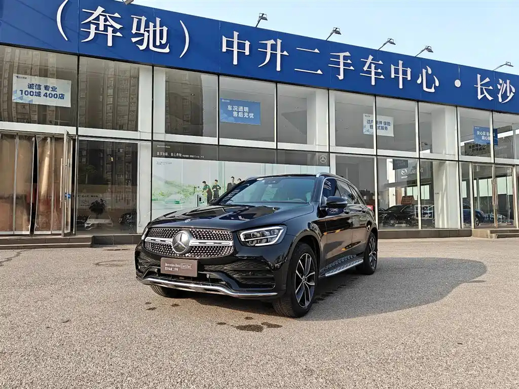 MERCEDES BENZ GLC 2021
