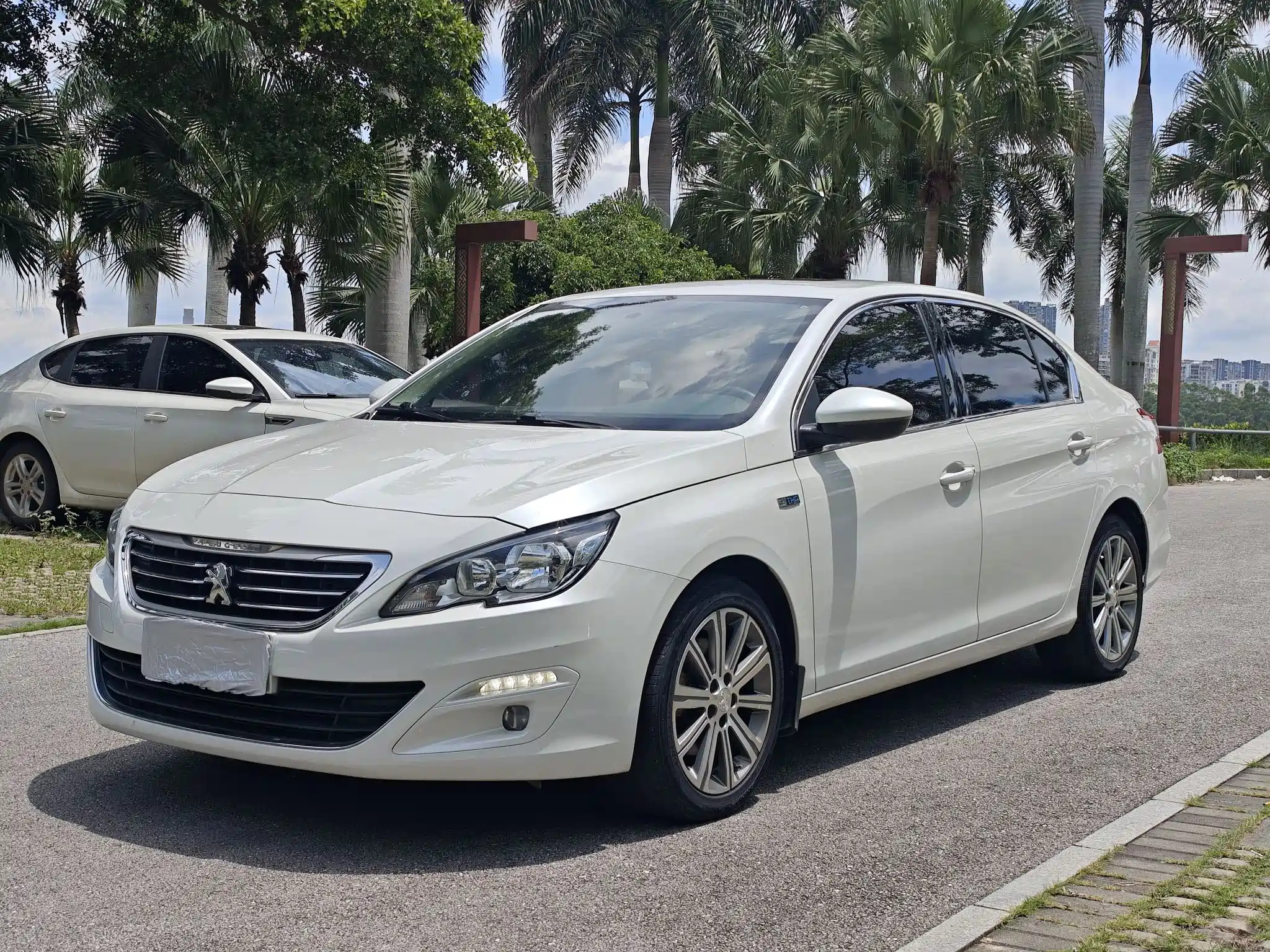 PEUGEOT 408 2016