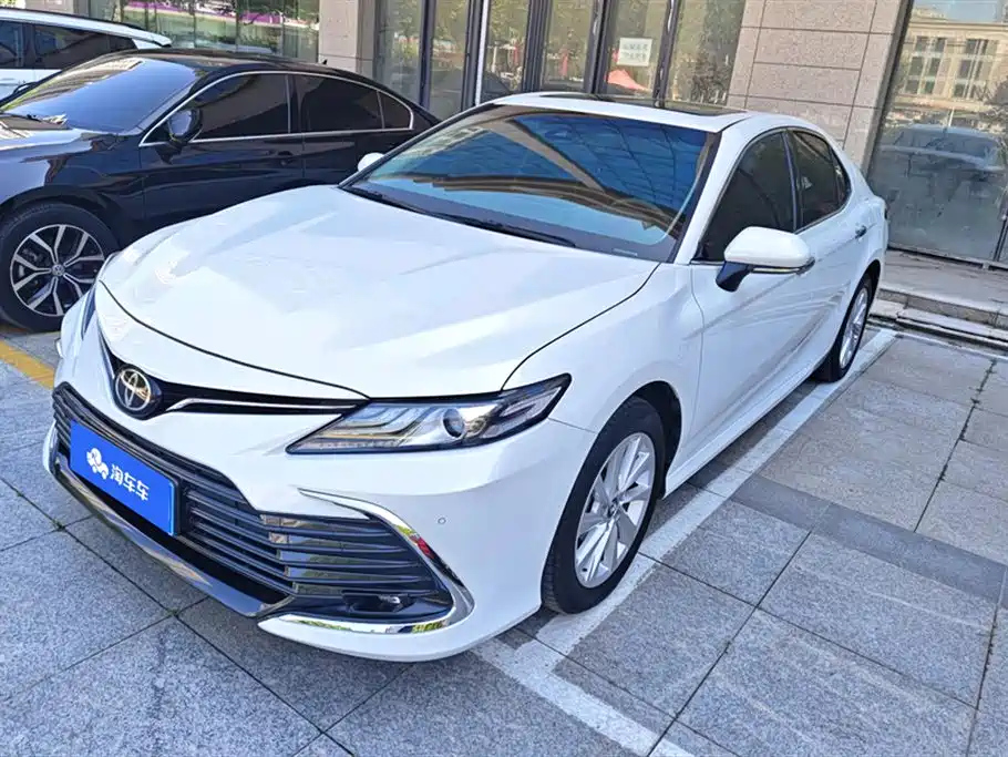 TOYOTA CAMRY 2021