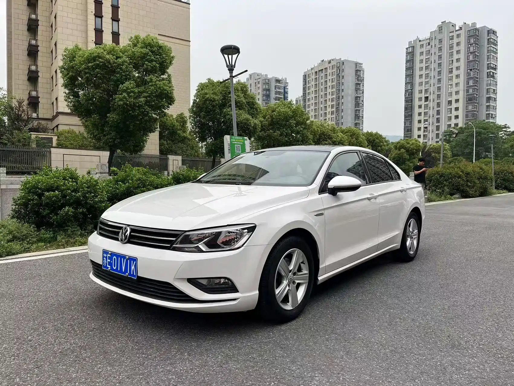 VOLKSWAGEN LAMANDO 2017