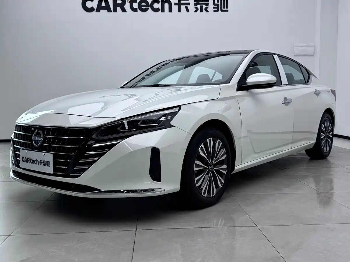 NISSAN TEANA 2022