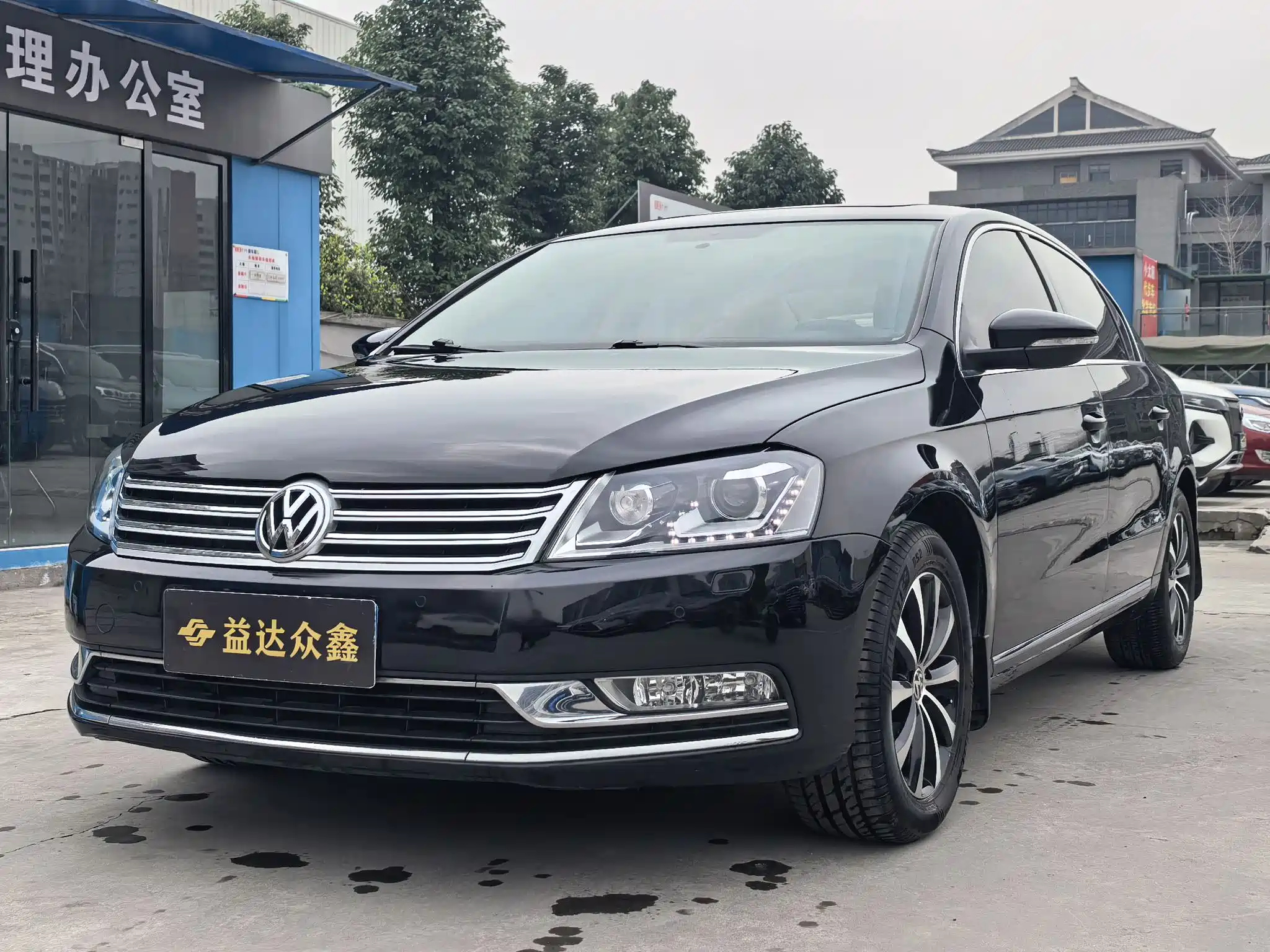 VOLKSWAGEN MAGOTAN 2015