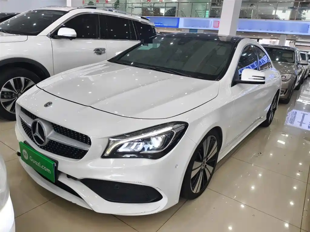 MERCEDES BENZ CLA 2019
