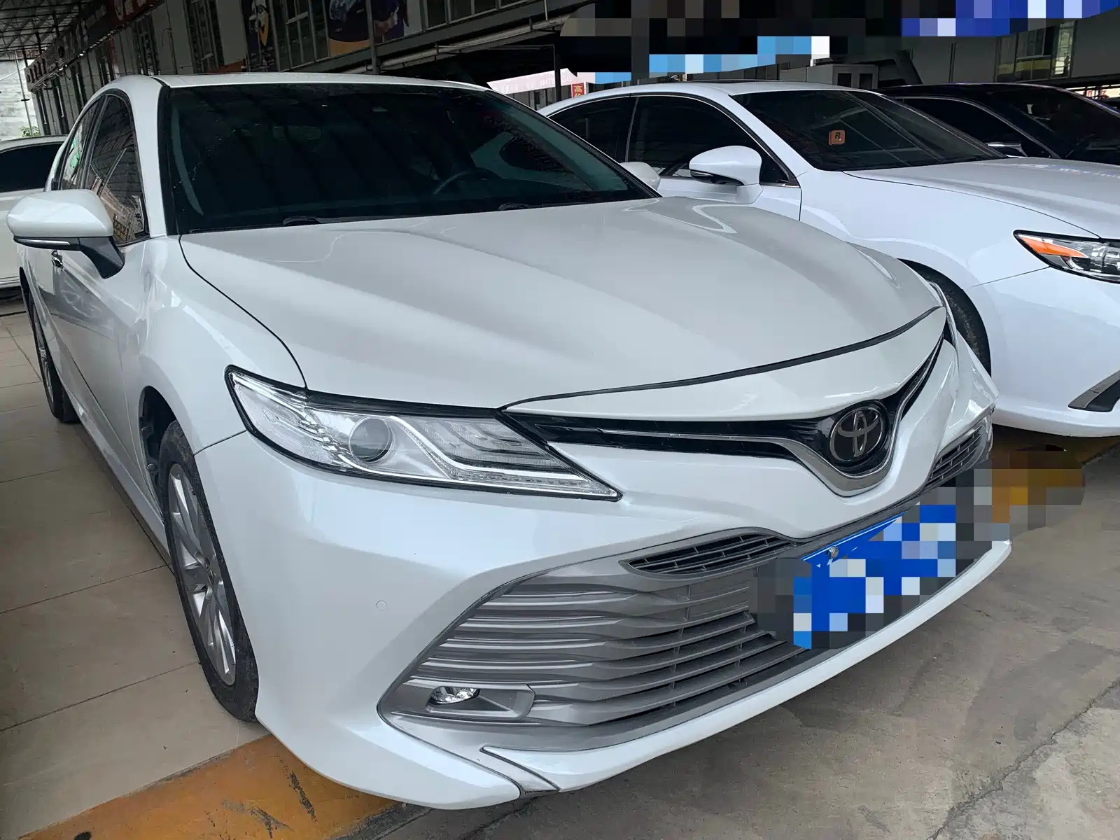 TOYOTA CAMRY 2019