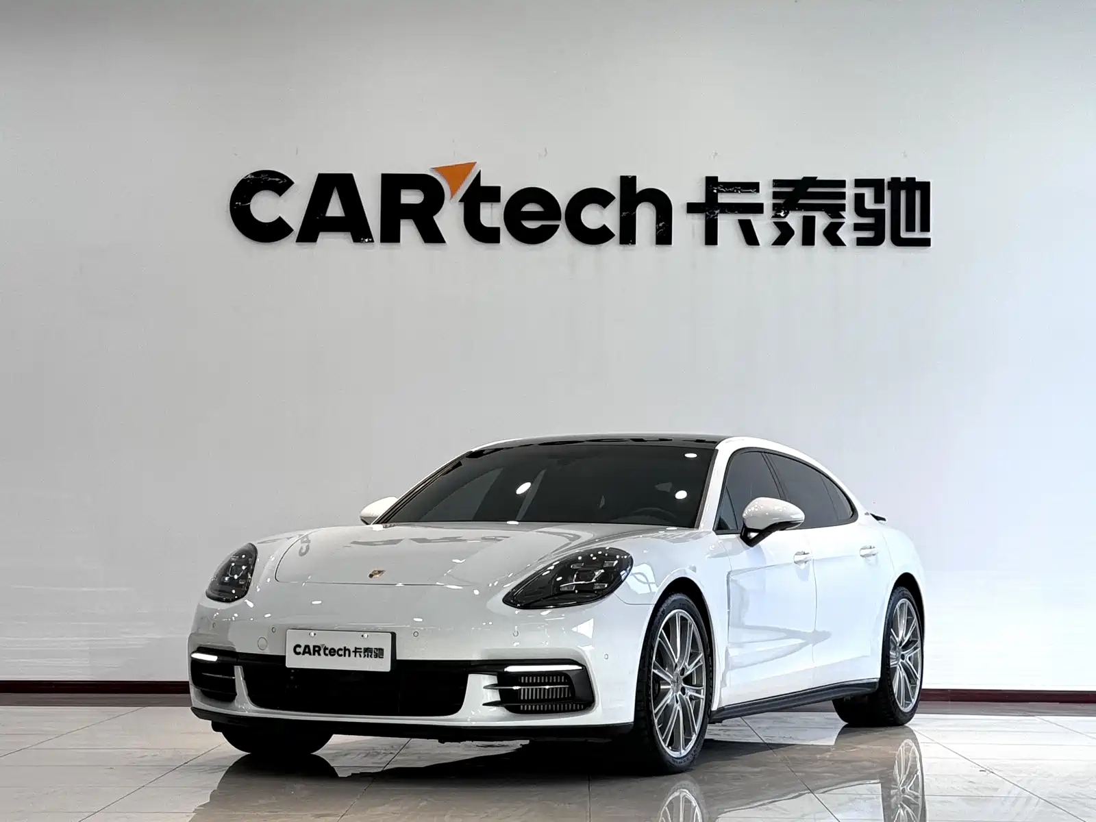 PORSCHE PANAMERA 2019