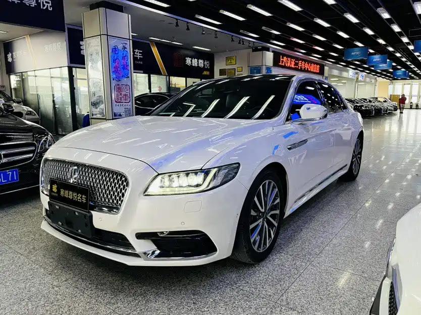 LINCOLN CONTINENTAL 2017