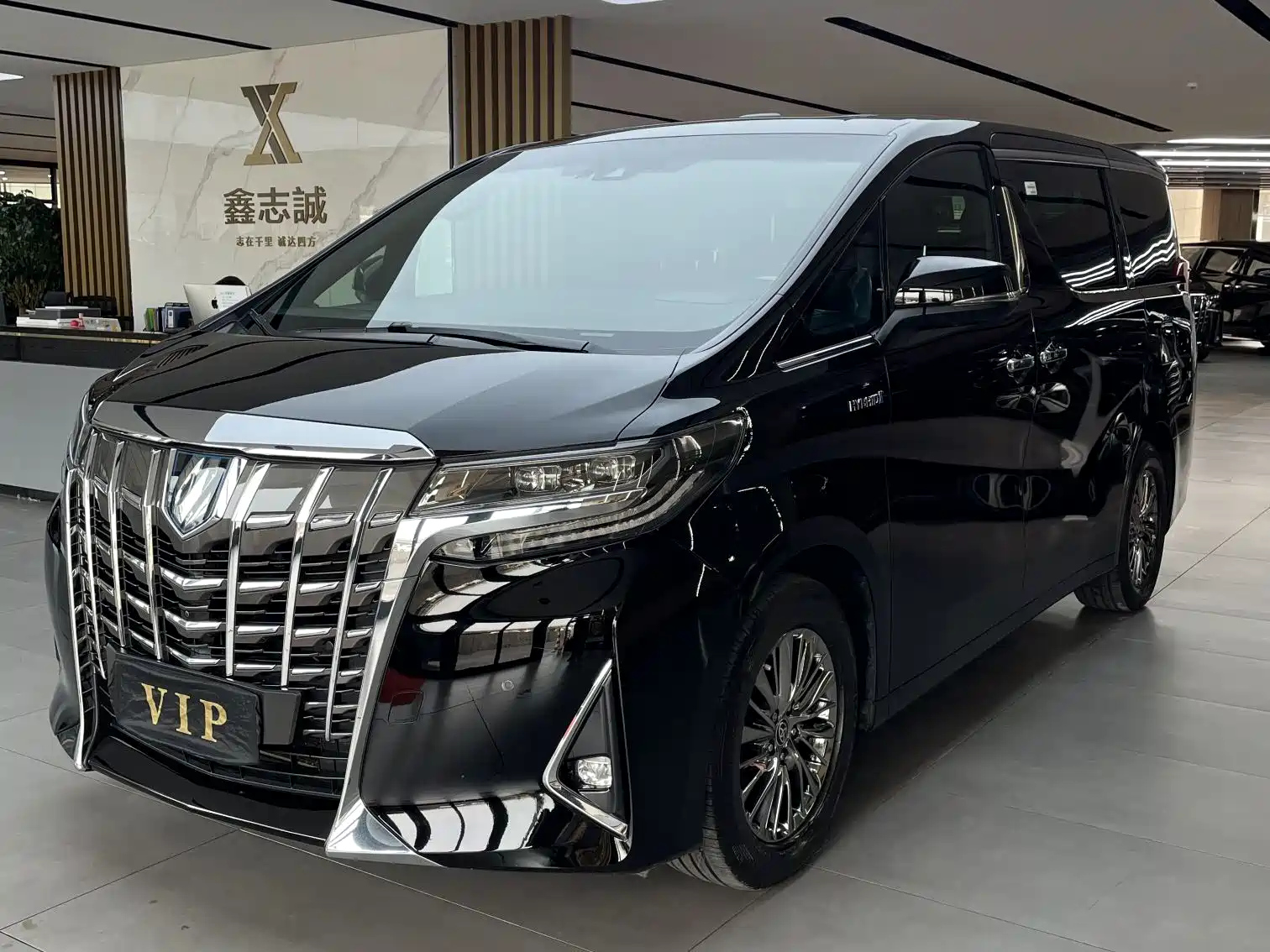 TOYOTA ALPHARD 2021