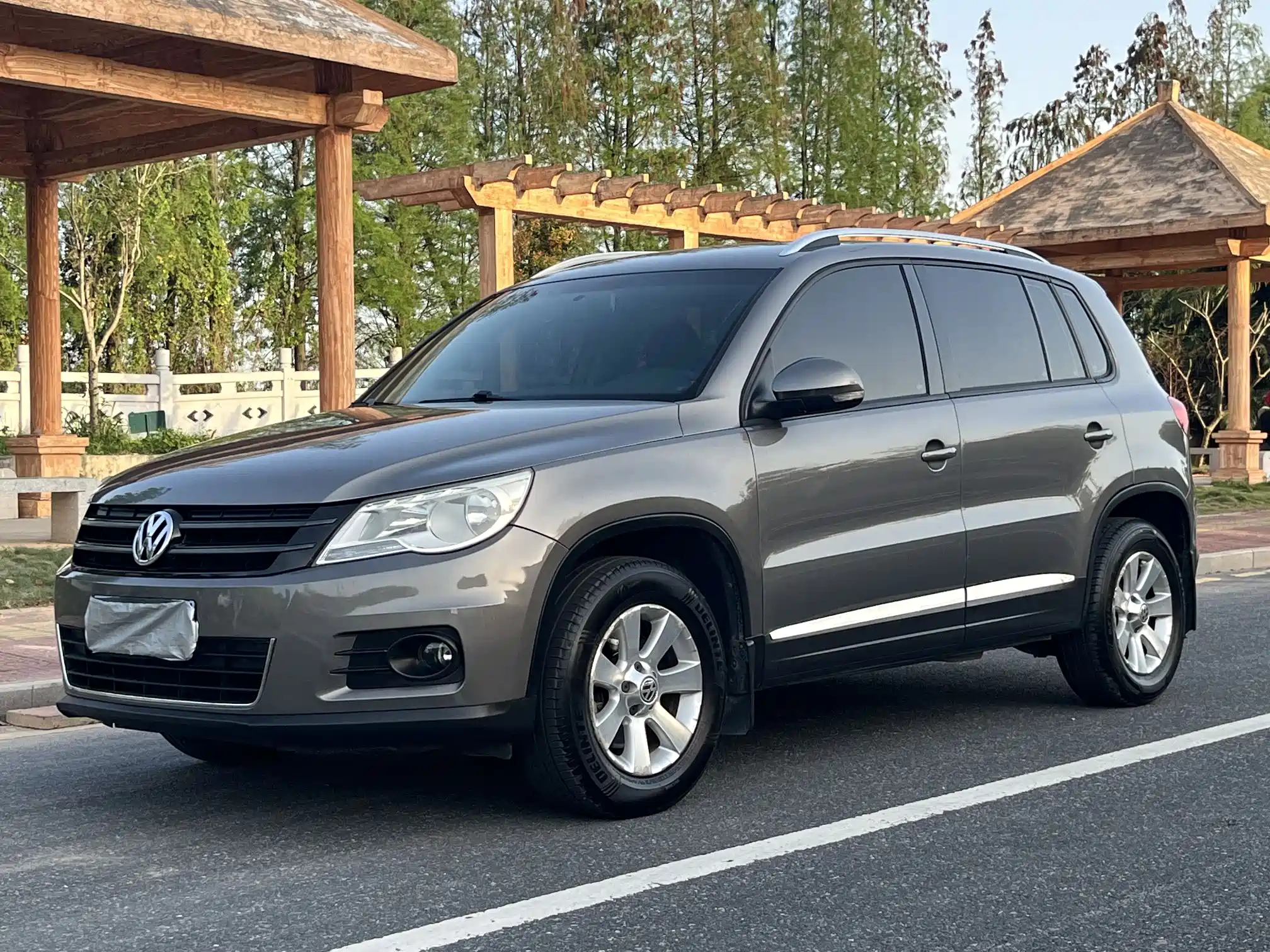 VOLKSWAGEN TIGUAN 2010