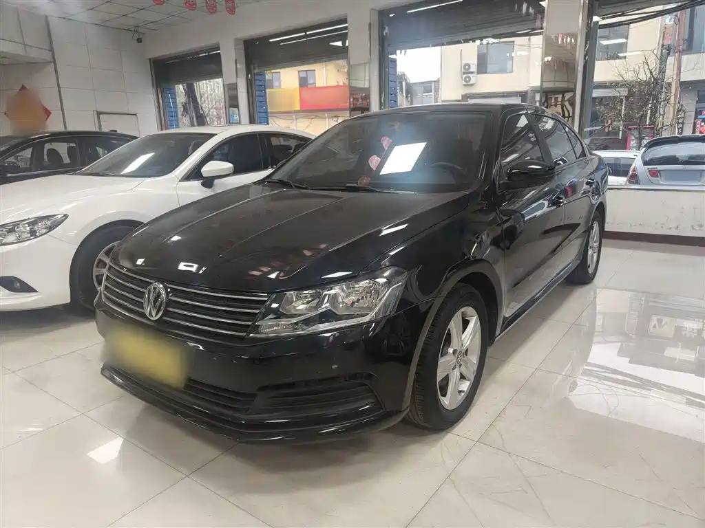 VOLKSWAGEN LAVIDA 2017