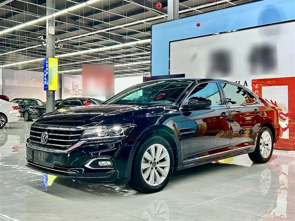 VOLKSWAGEN PASSAT 2020