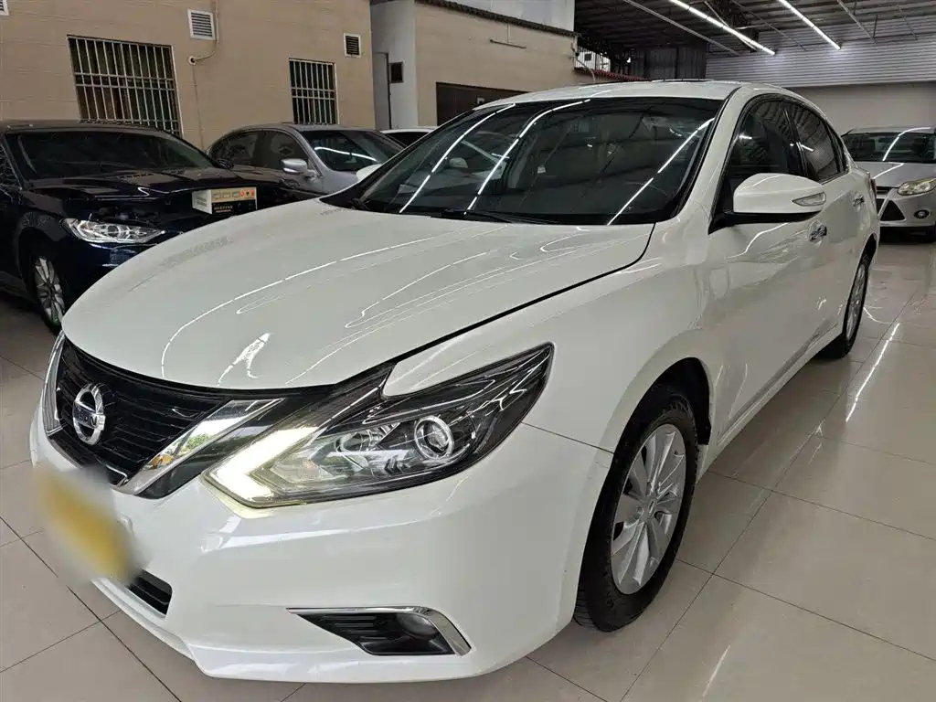 NISSAN TEANA 2018
