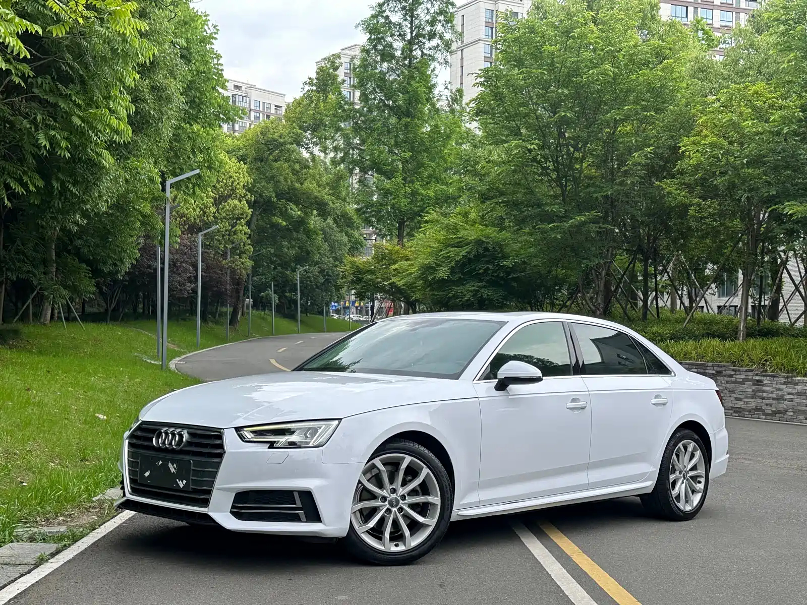 AUDI A4L 2018