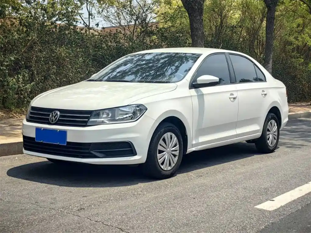 VOLKSWAGEN SANTANA 2021