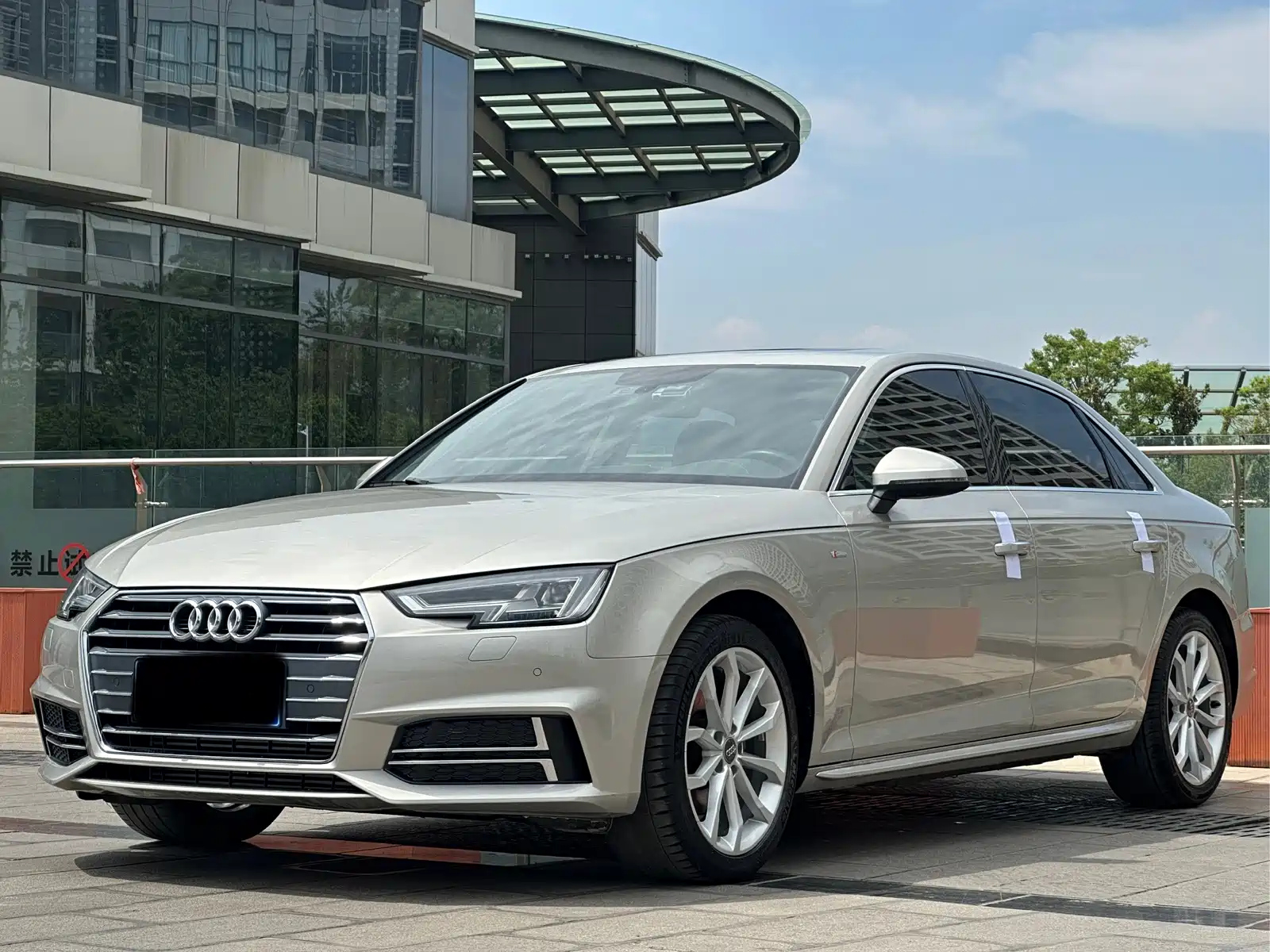 AUDI A4L 2018
