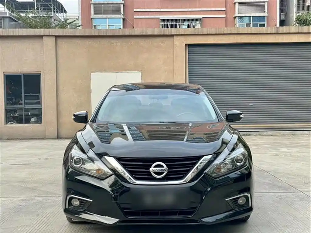 NISSAN TEANA 2016