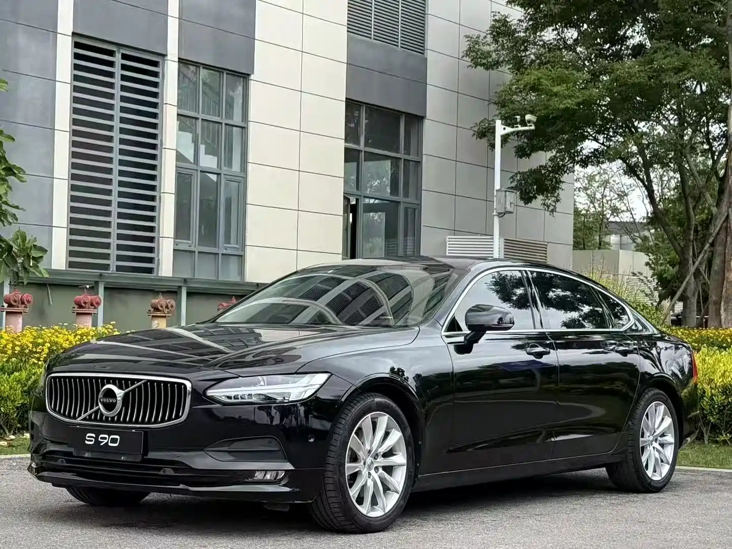 VOLVO S90 2017