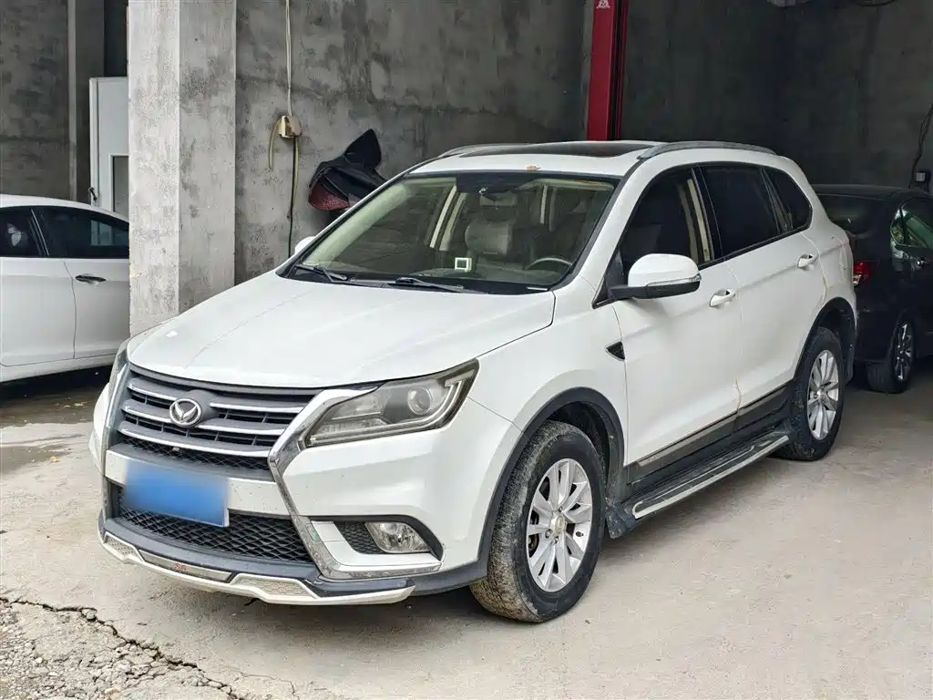 BAIC S6 2016