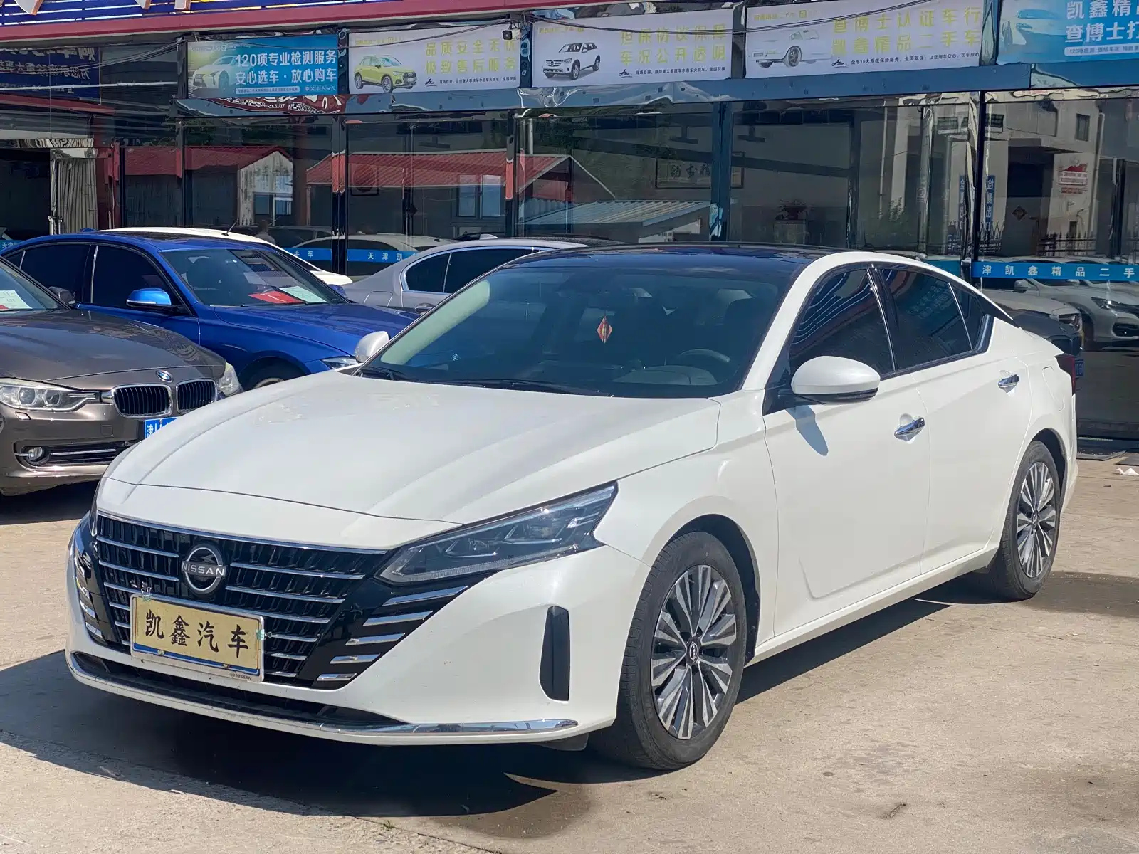 NISSAN TEANA