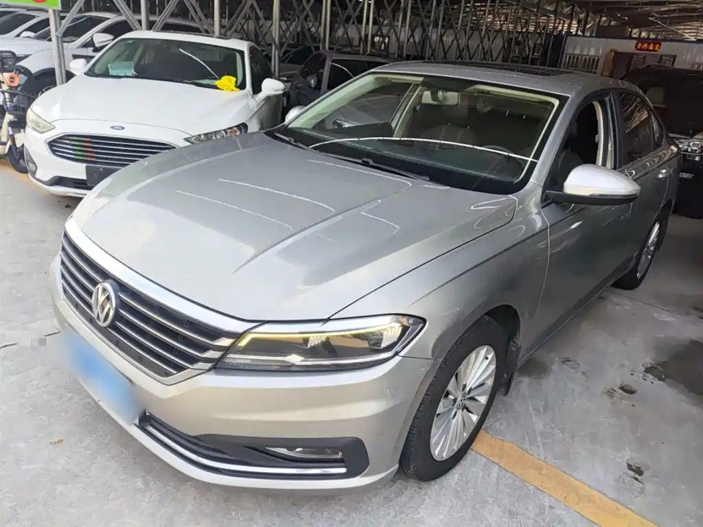 VOLKSWAGEN LAVIDA 2019