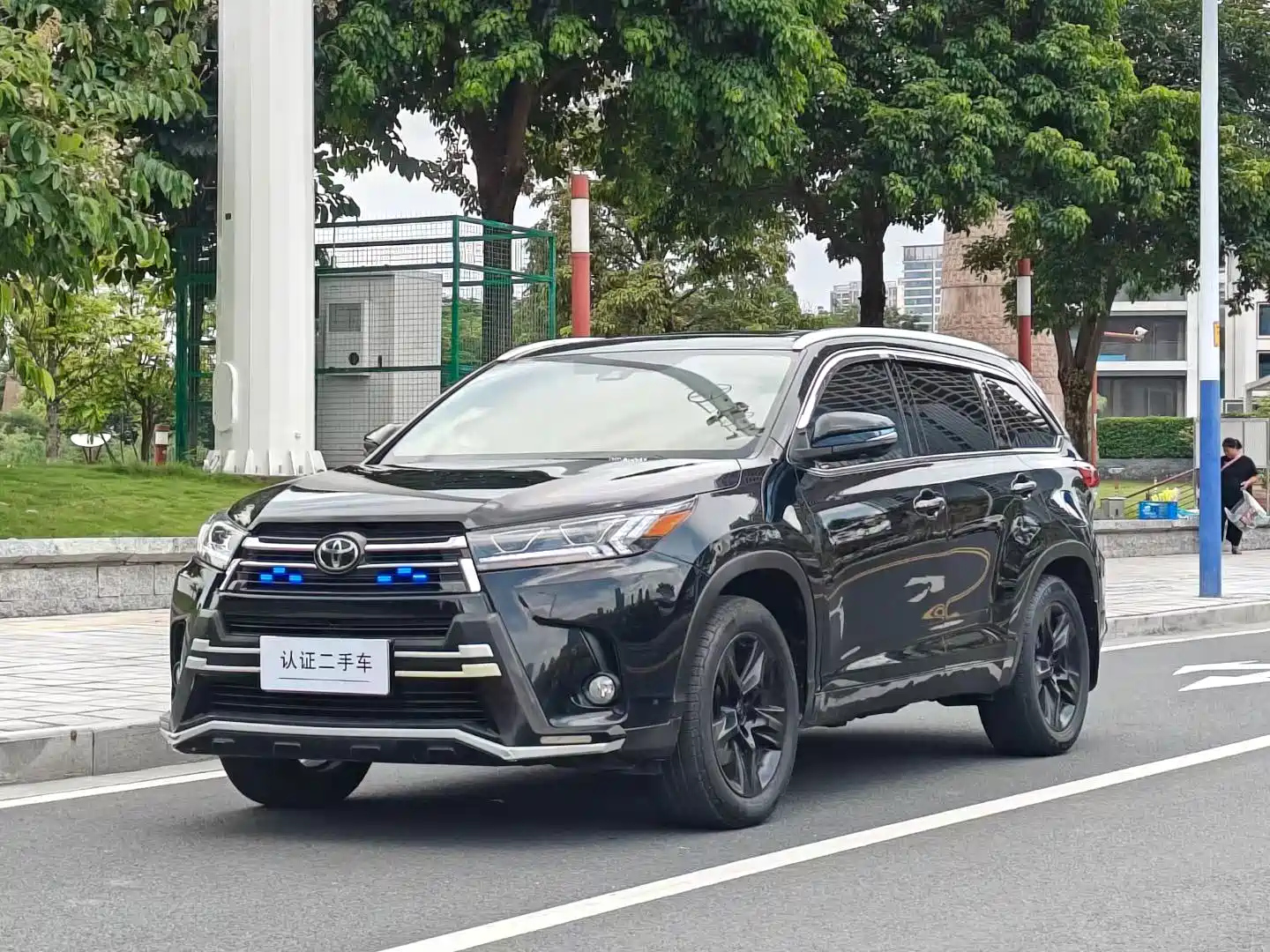 TOYOTA HIGHLANDER