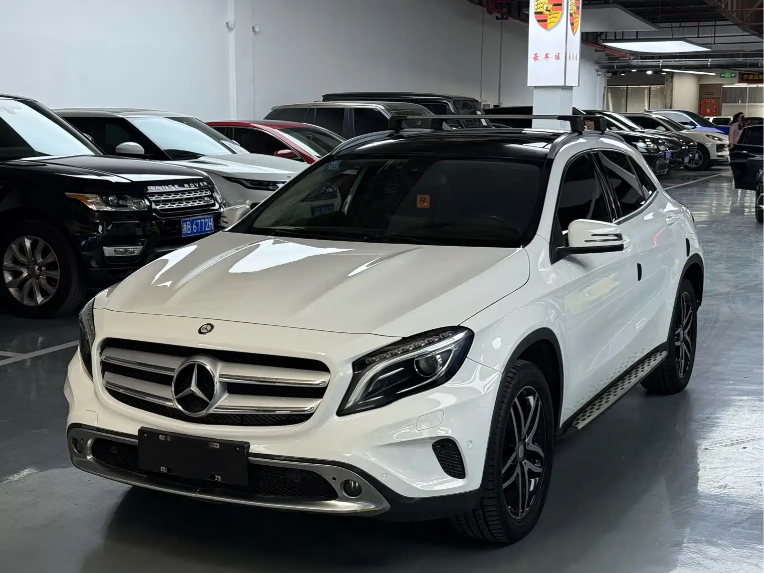 MERCEDES BENZ GLA 2016