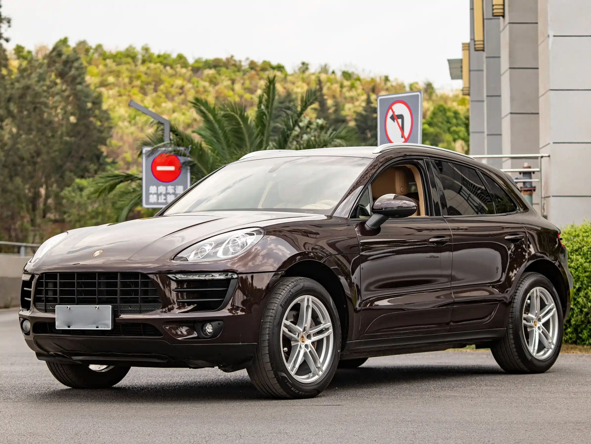 PORSCHE MACAN 2014