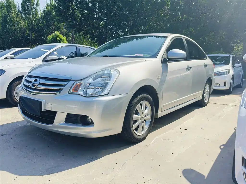 NISSAN SYLPHY 2012