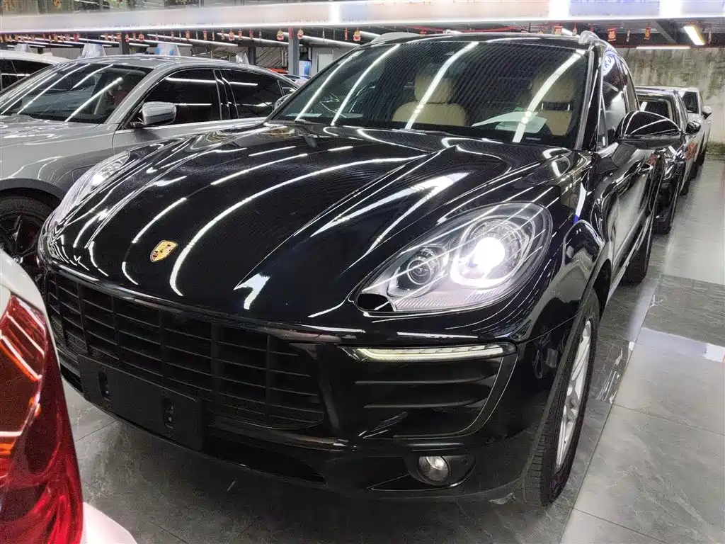 PORSCHE MACAN 2017