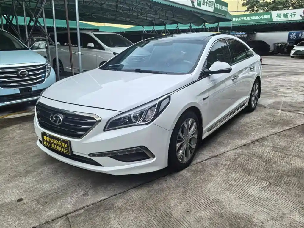 HYUNDAI SONATA 2015