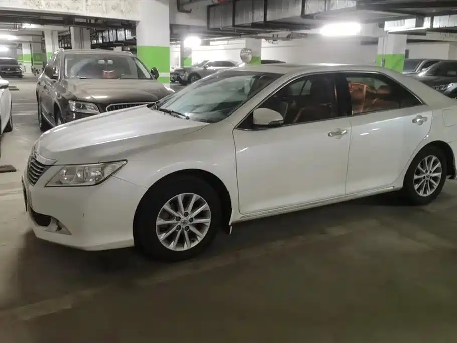 TOYOTA CAMRY 2013