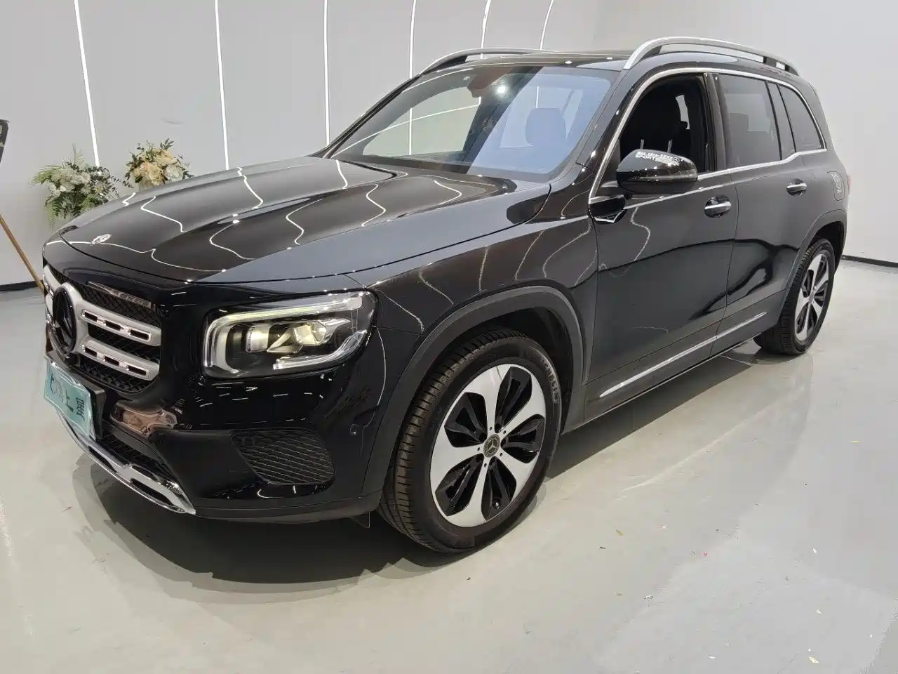 MERCEDES BENZ GLB 2023