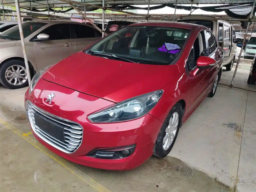 PEUGEOT 308 2013