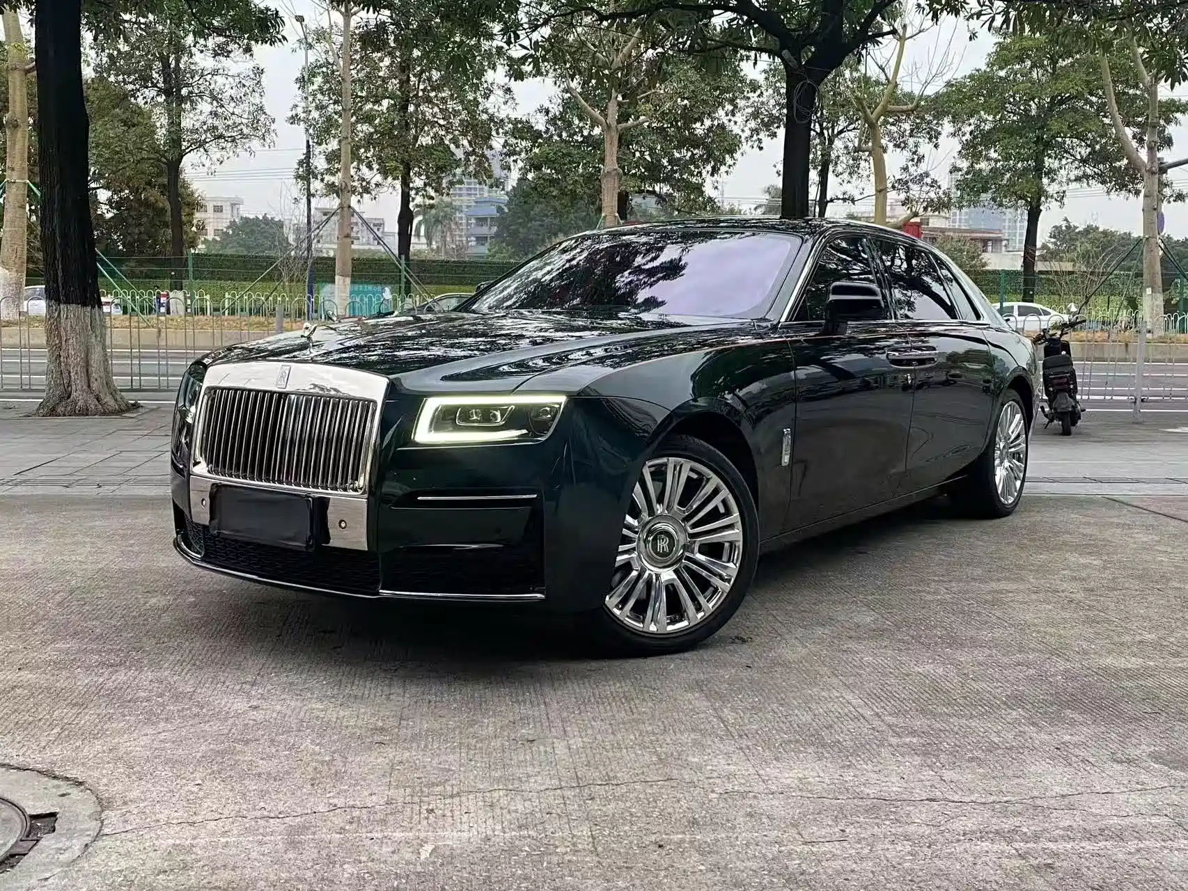 ROLLS ROYCE GHOST 2021