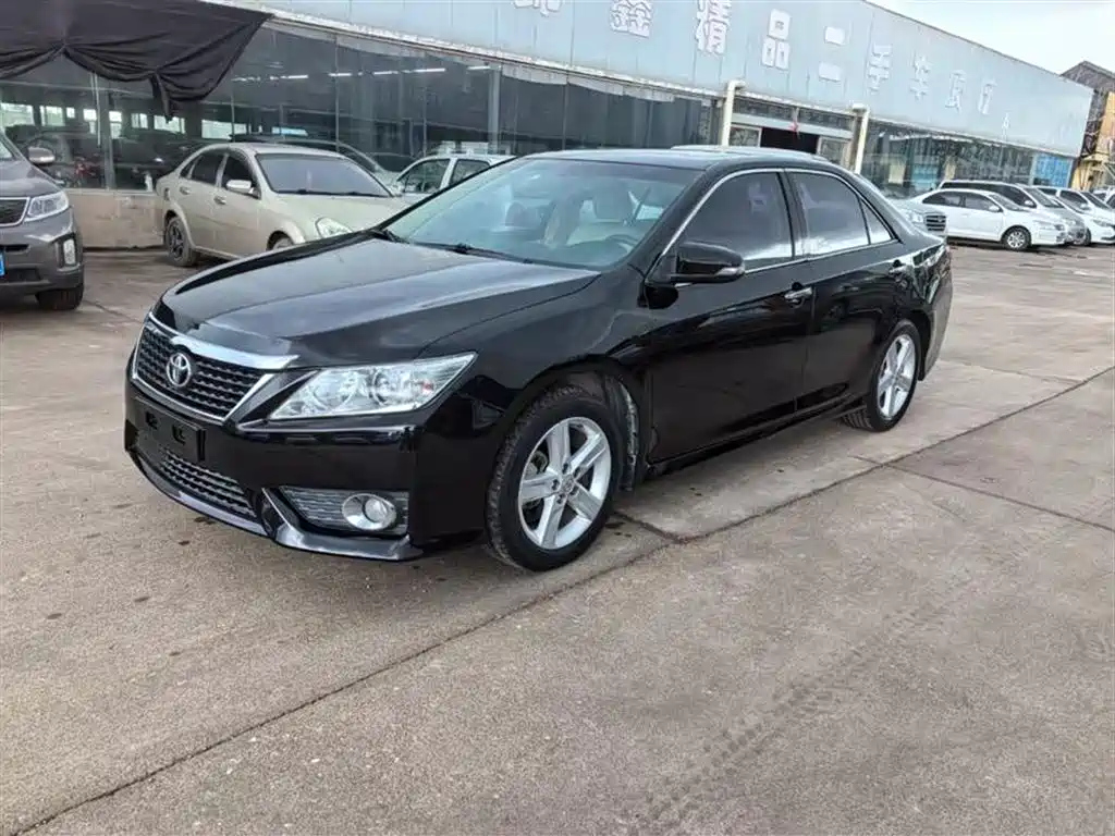 TOYOTA CAMRY 2012