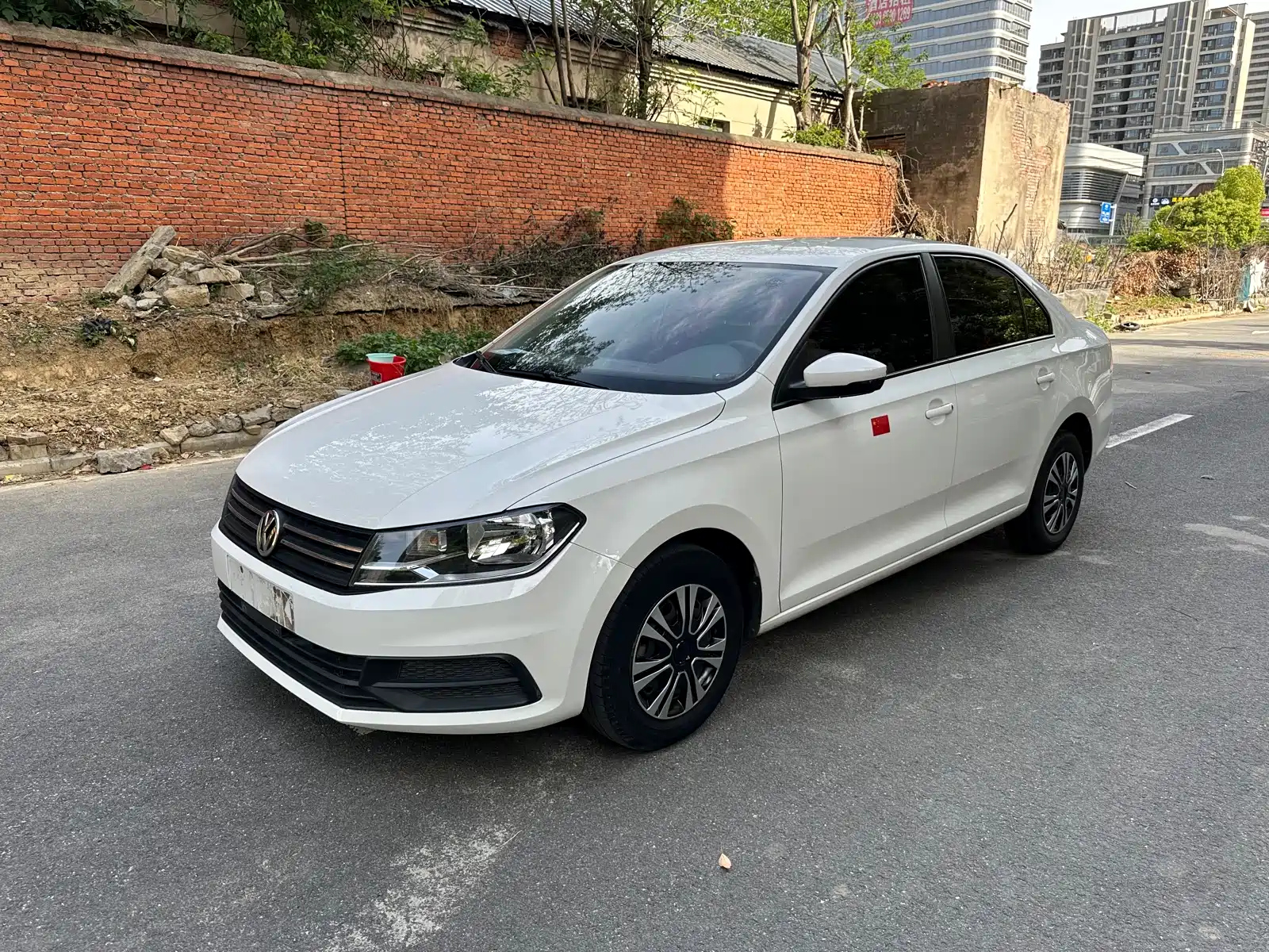 VOLKSWAGEN SANTANA 2018