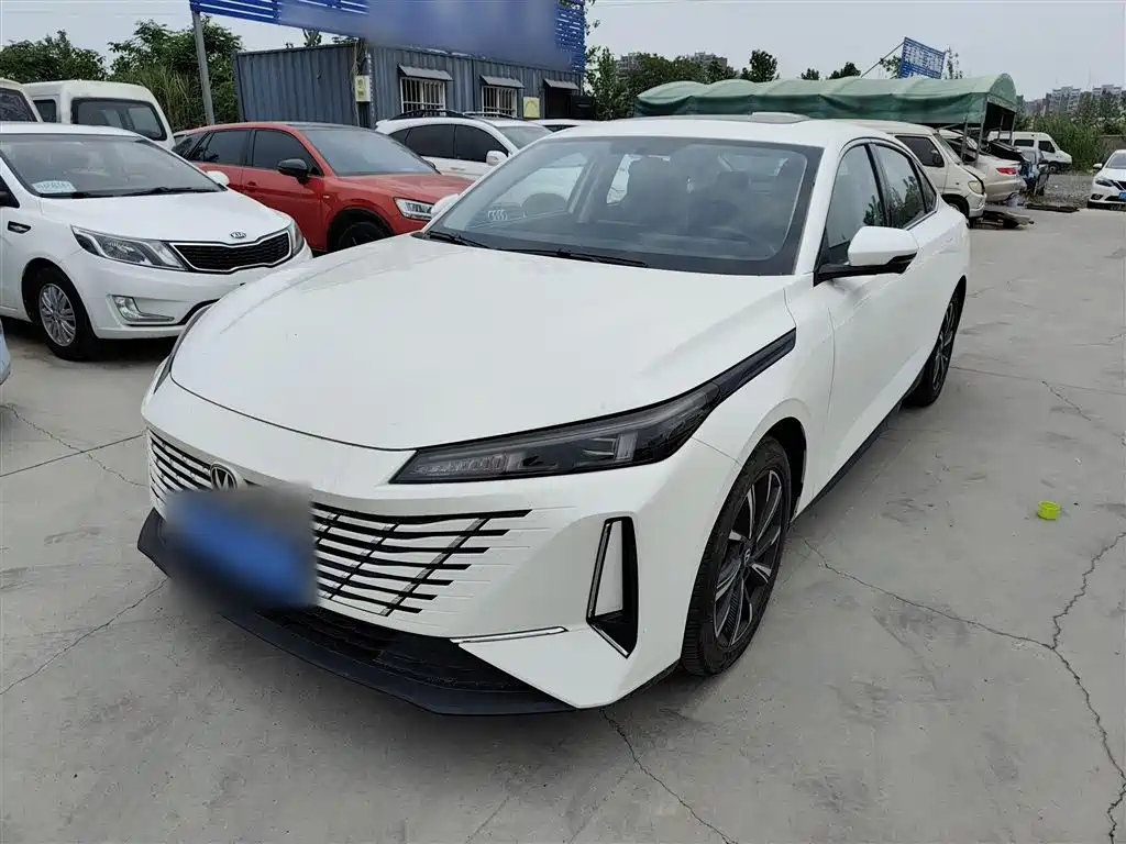 CHANGAN EADO 2024