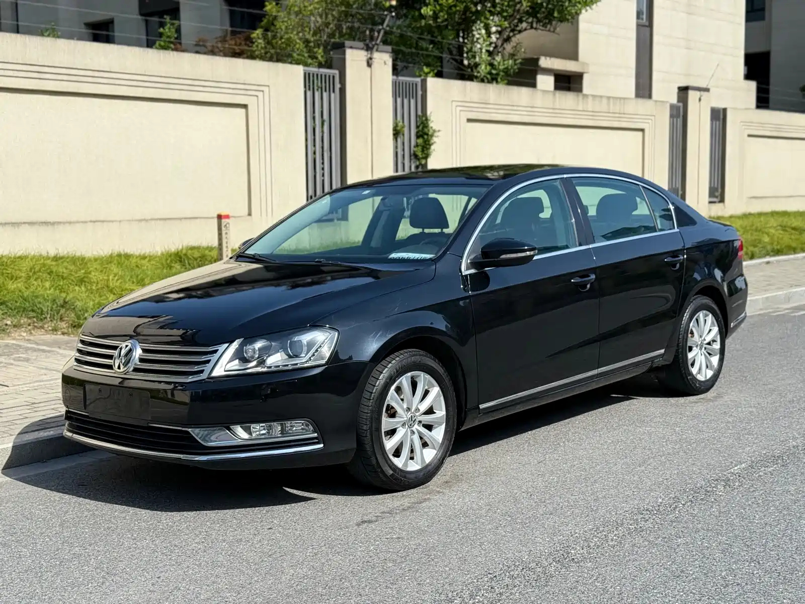 VOLKSWAGEN MAGOTAN 2016