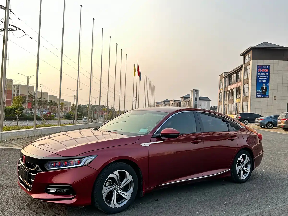 HONDA ACCORD 2018