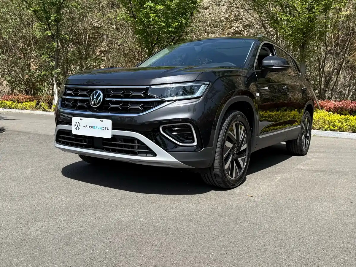 VOLKSWAGEN TAYRON