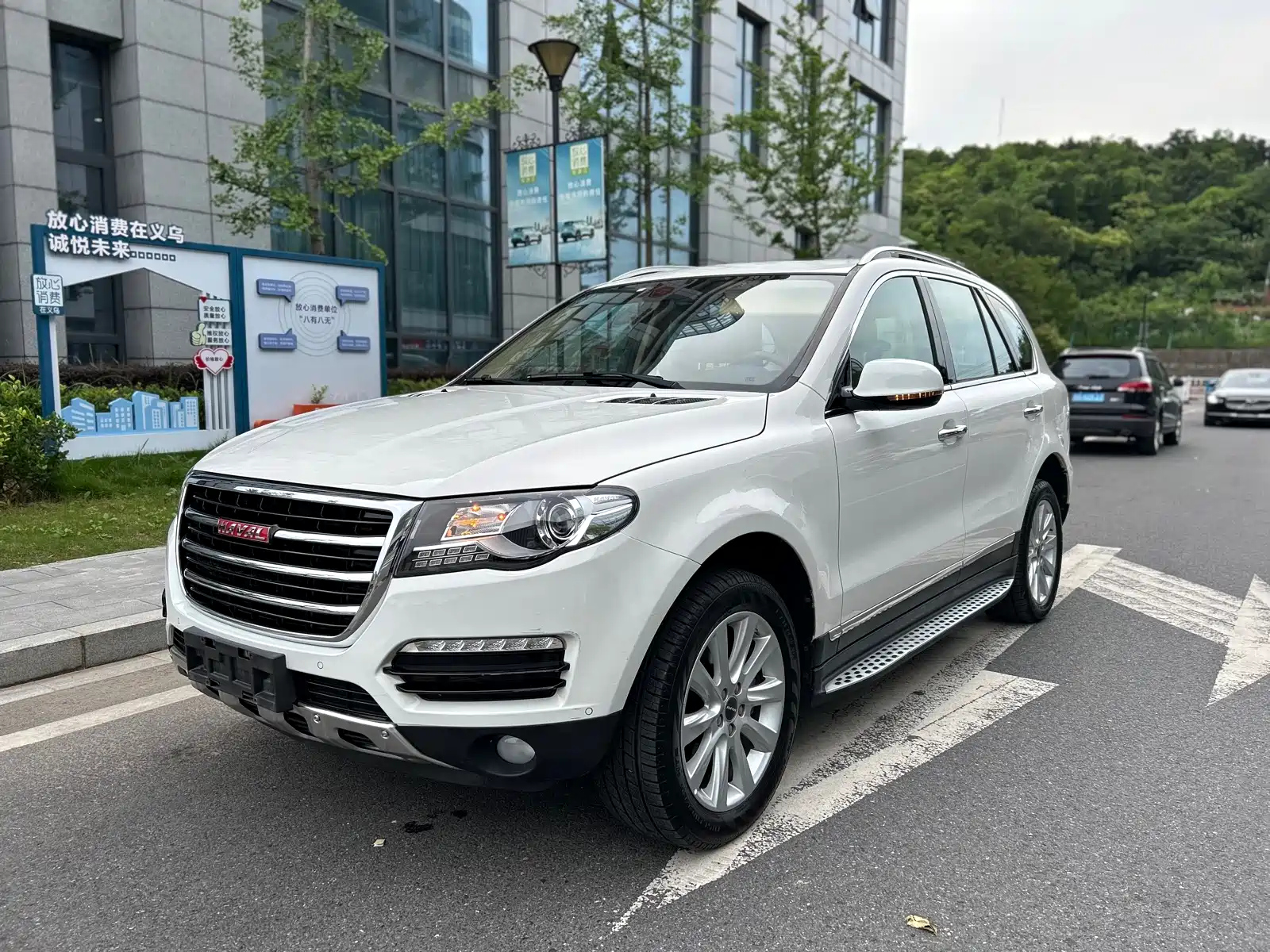 HAVAL H8 2015