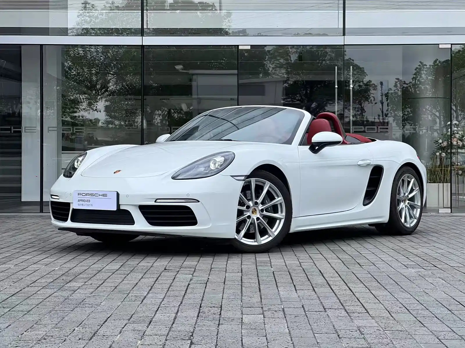 PORSCHE 718 2022