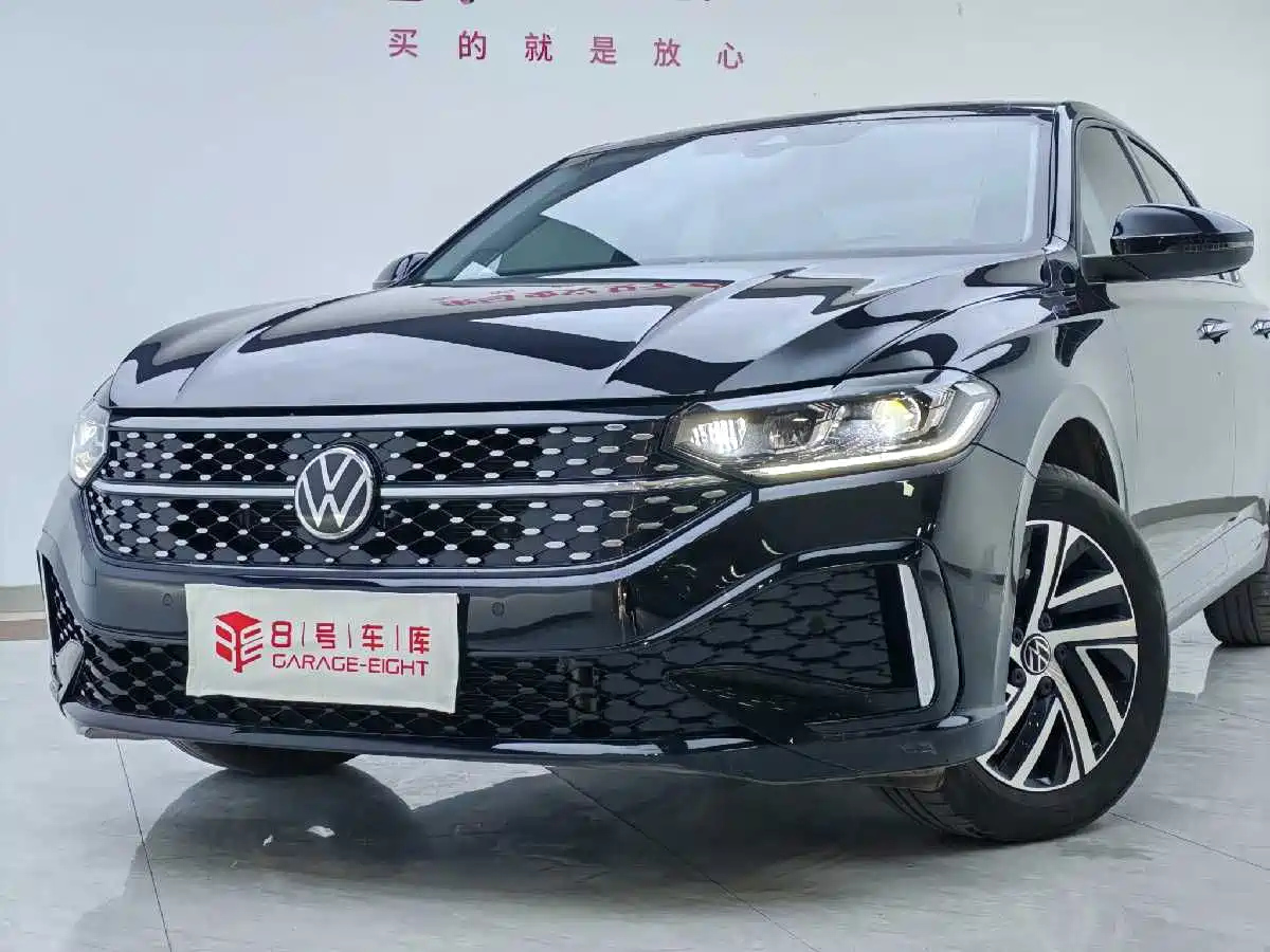 VOLKSWAGEN LAVIDA 2024