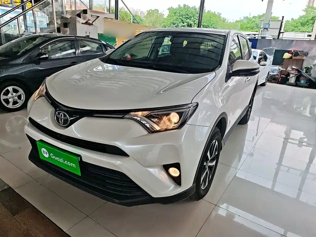 TOYOTA RAV4 RONGFANG 2016