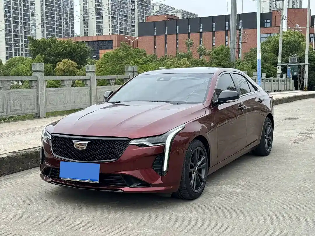 CADILLAC CT4 2021