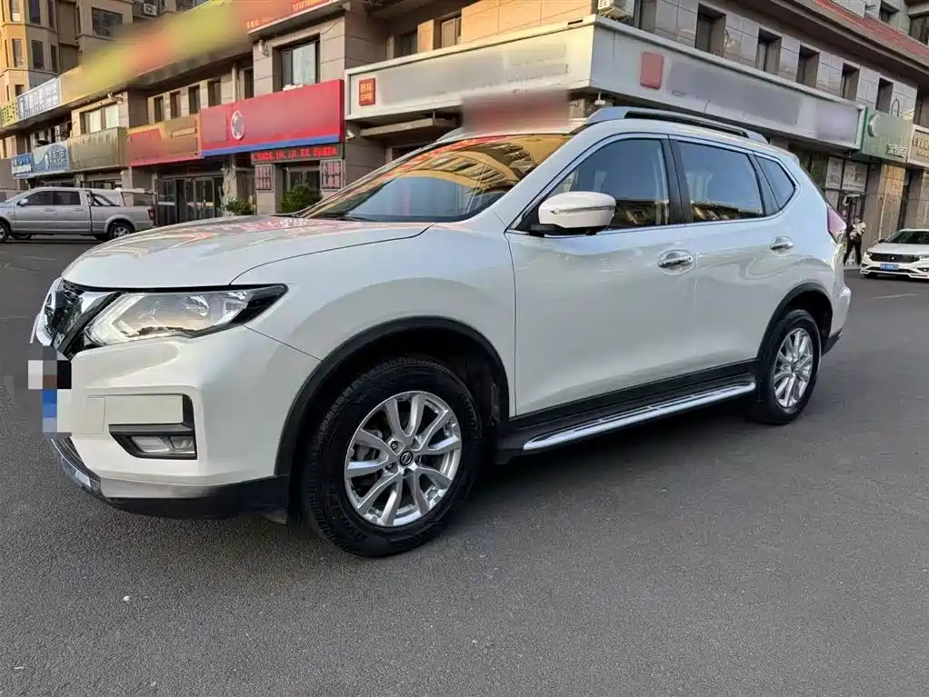 NISSAN X-TRAIL 2020