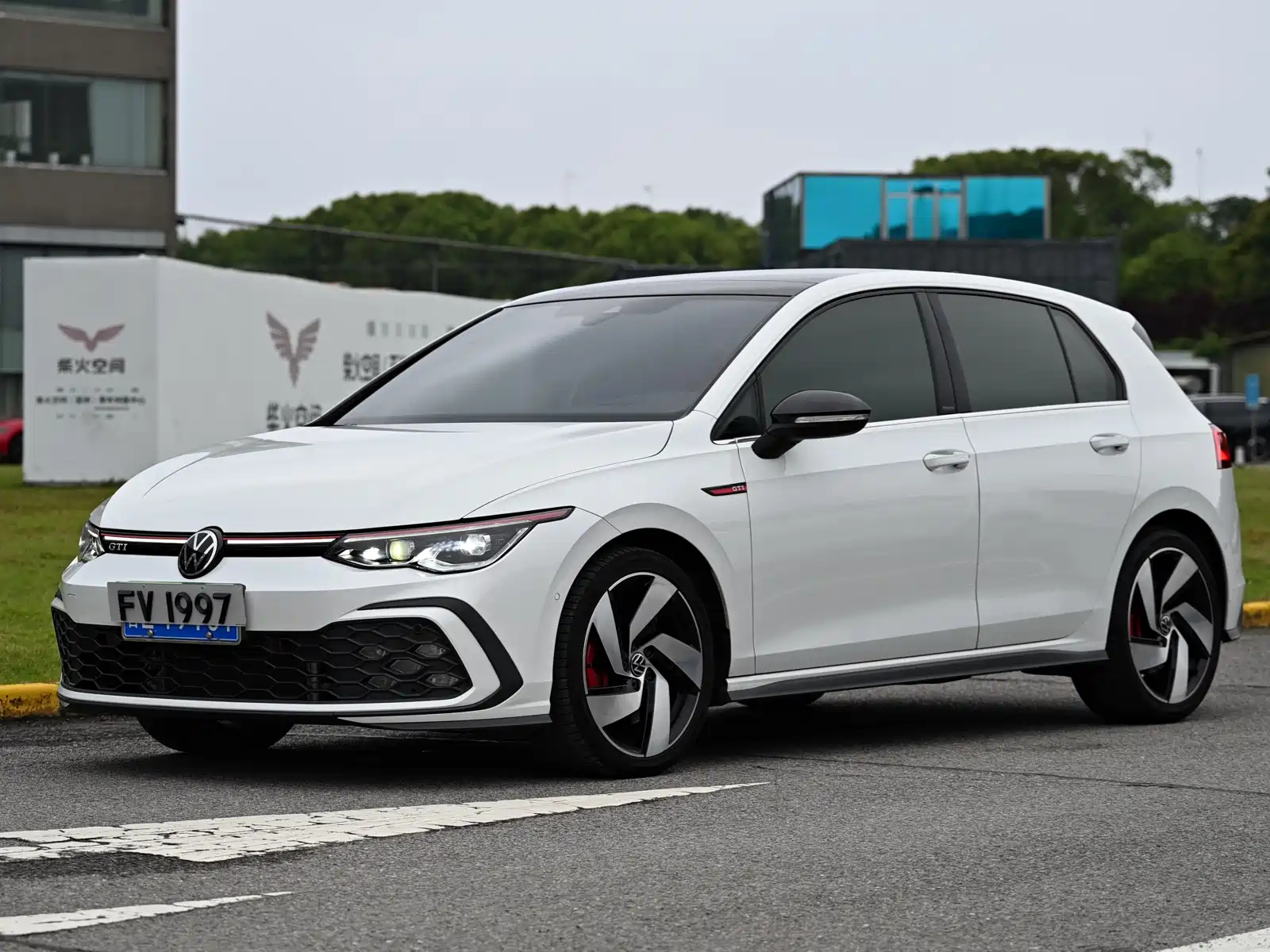 VOLKSWAGEN GOLF GTI 2021