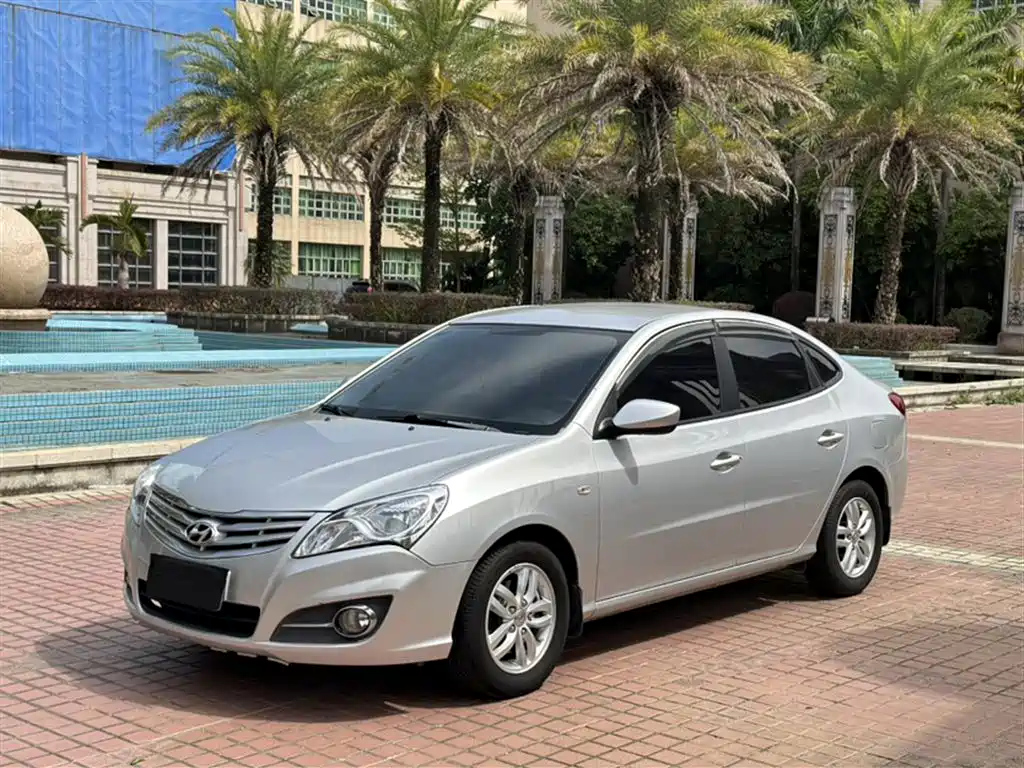 HYUNDAI CELESTA 2015