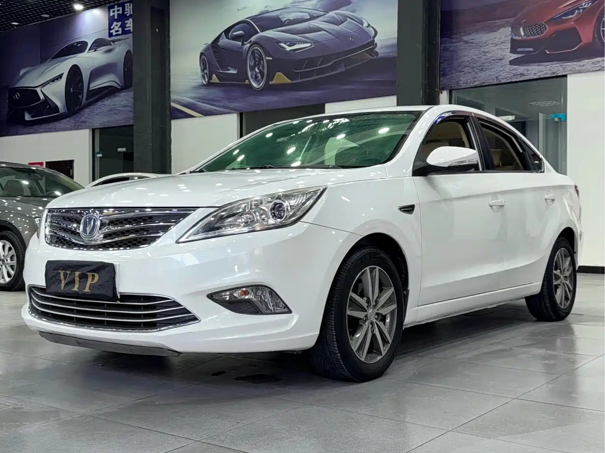 CHANGAN EADO 2015