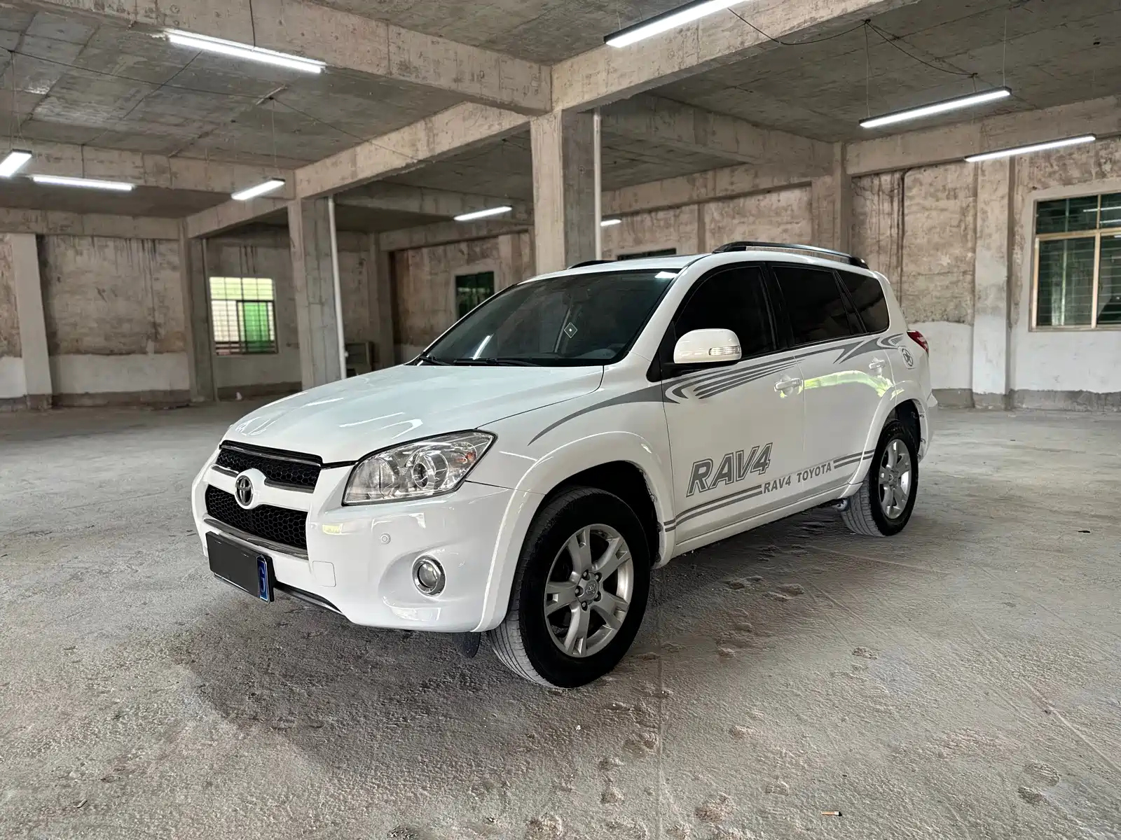 TOYOTA RAV4 RONGFANG 2012